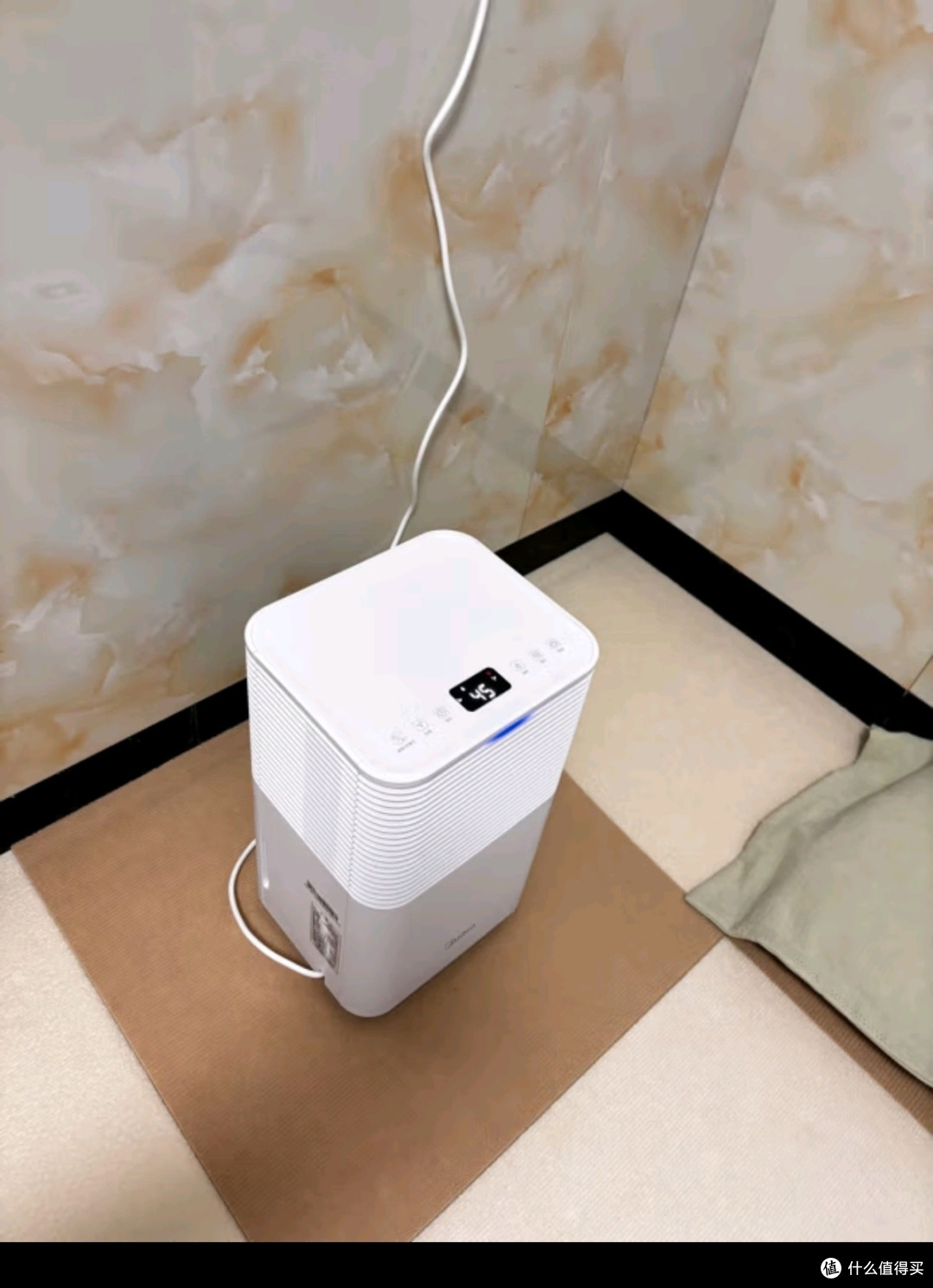 美的（Midea）除湿机/抽湿机 小海绵除湿机 除湿量12