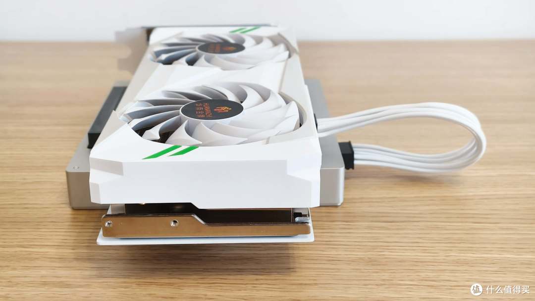 逍遥君CX显卡扩展坞+华南金牌RTX4060TI显卡的体验怎么样？