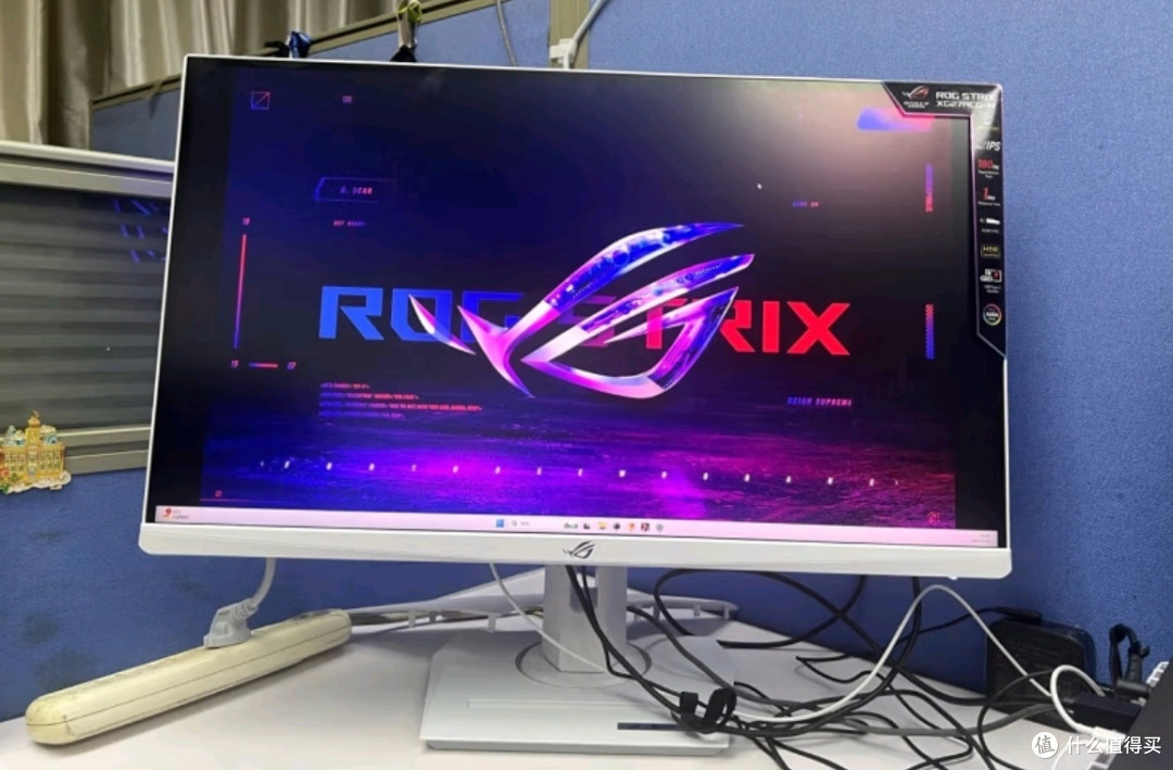 华硕 27 英寸 2K 180Hz 显示器 | 视觉盛宴必备