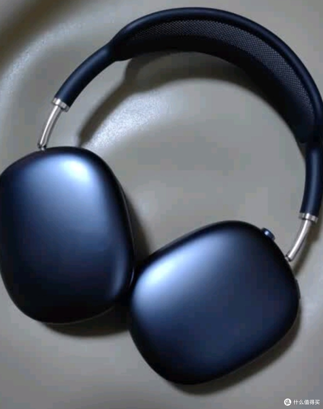 苹果 AirPods Max午夜色耳机：卓越音质与时尚设计的完美融合