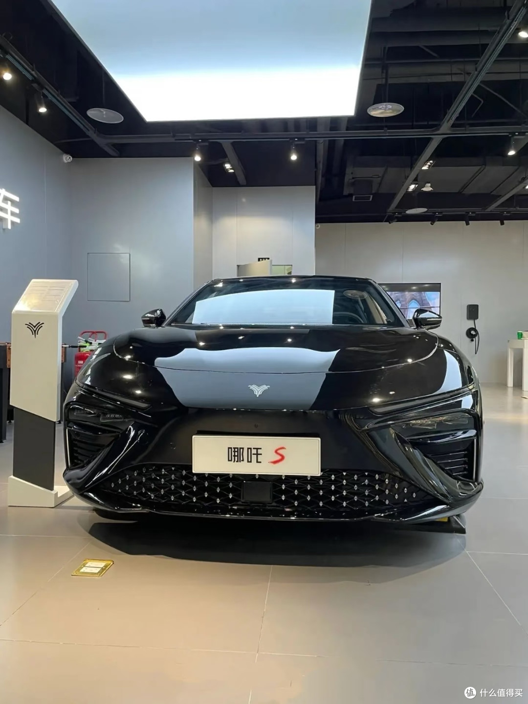 为何哪吒S值得购买？亮点全解析