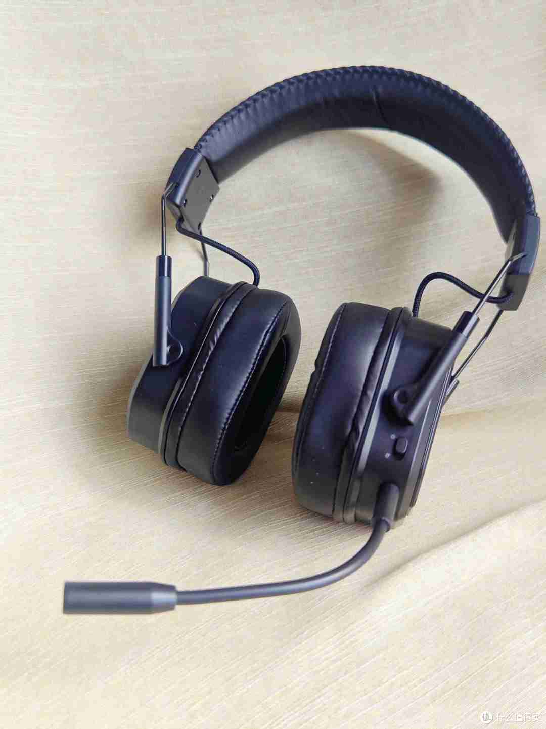 内外兼修的三模RGB游戏耳机，雷柏VH850酷炫爆表