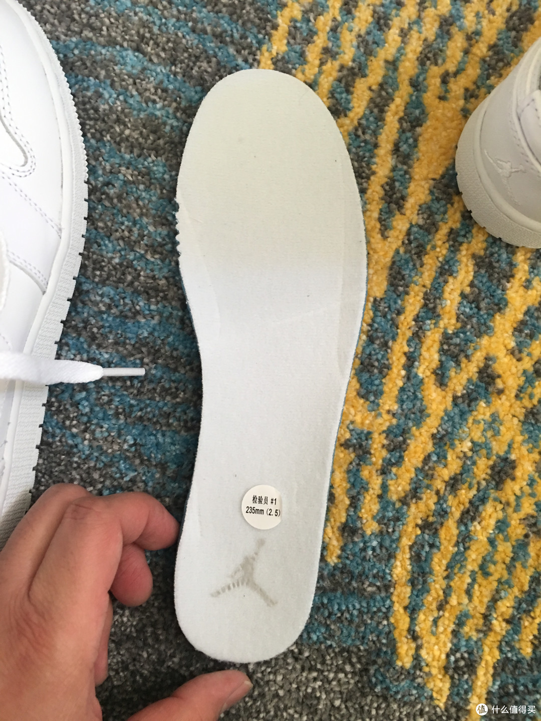 来自2018年的AIR JORDAN 1 MID BG晒单