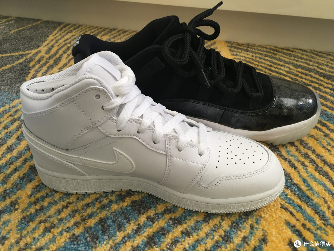 来自2018年的AIR JORDAN 1 MID BG晒单
