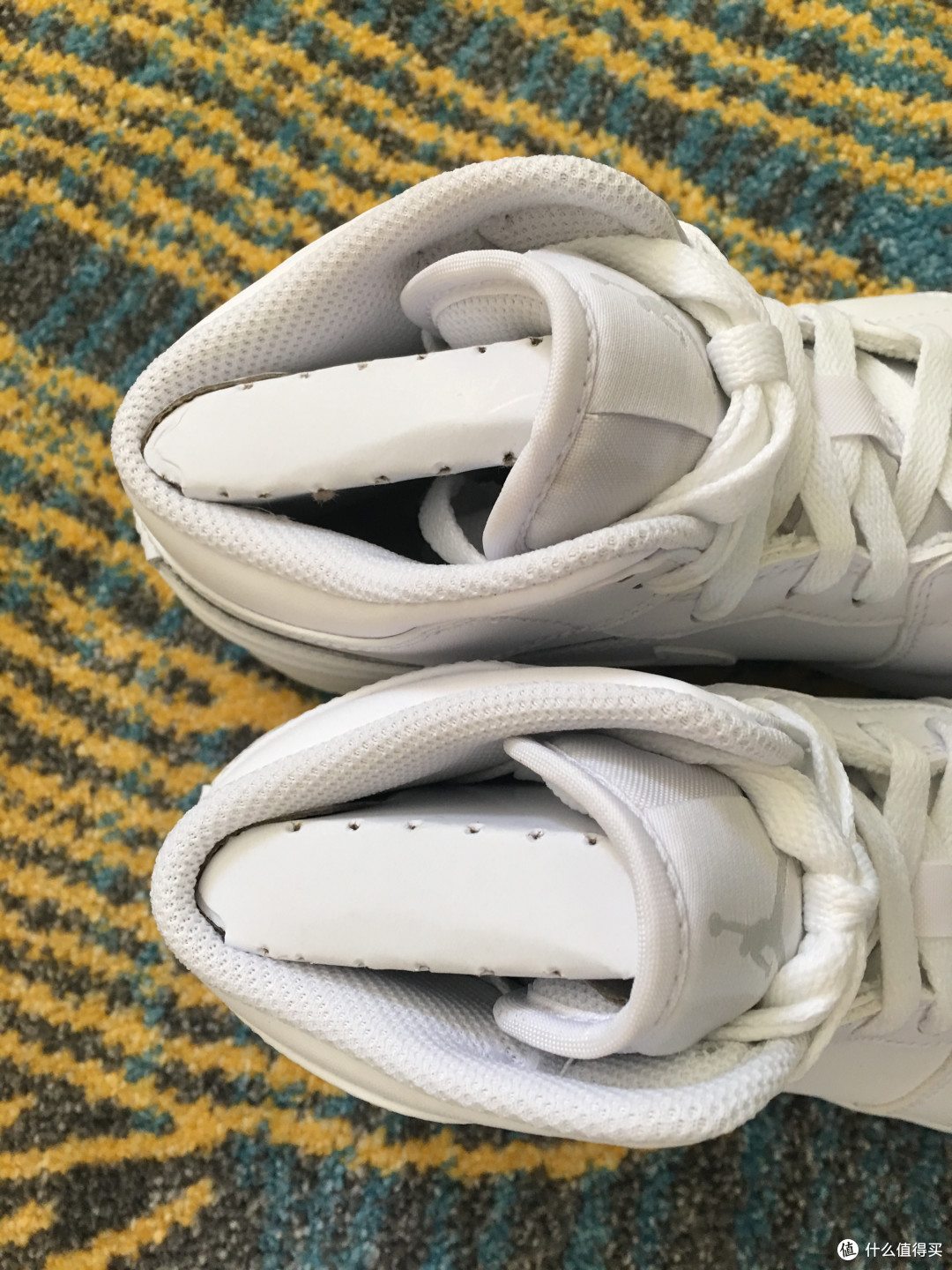 来自2018年的AIR JORDAN 1 MID BG晒单