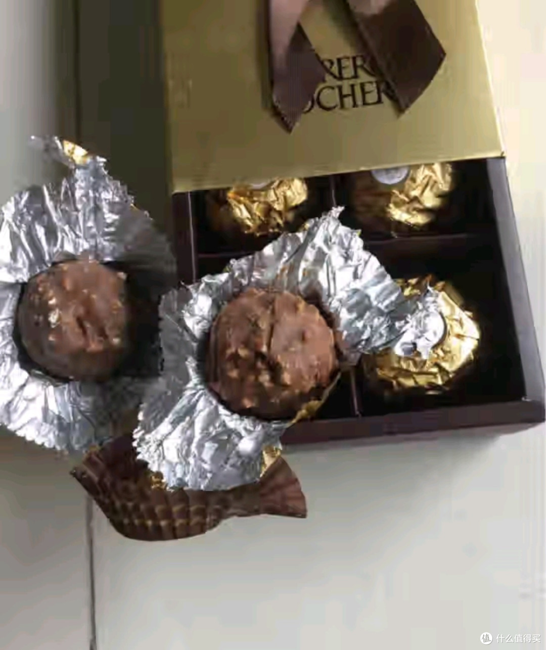 费列罗(Ferrero Rocher)巧克力礼盒装6粒榛果