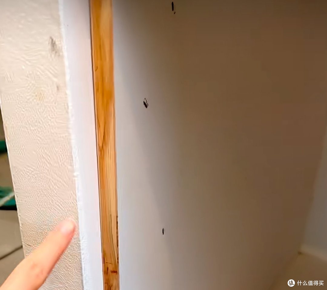网友晒出自家厨房:“砖砌橱柜”太爽了,全屋定制根本比不上!