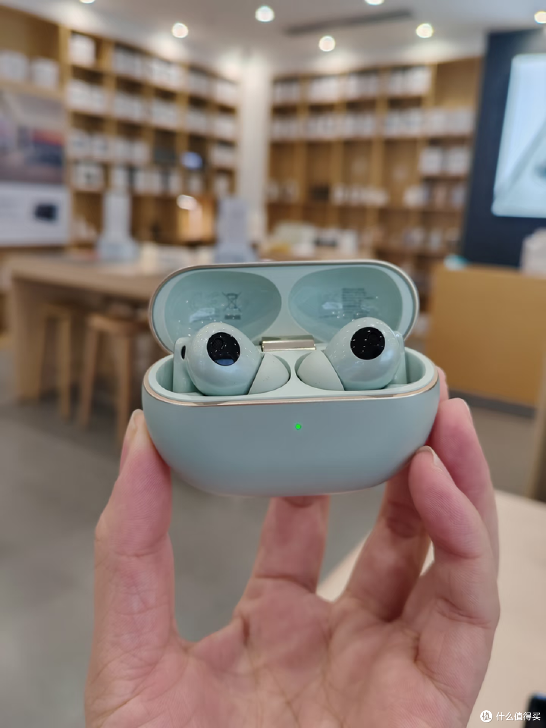 华为FreeBuds Pro 4