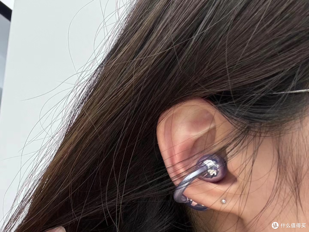 华为FreeClip耳夹耳机