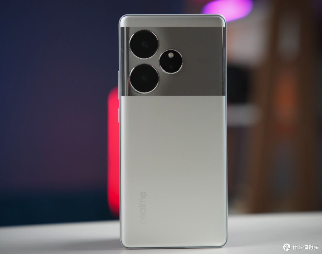 骁龙8Gen3手机哪款性价比高？2025建议买这三款：高配低价之王！