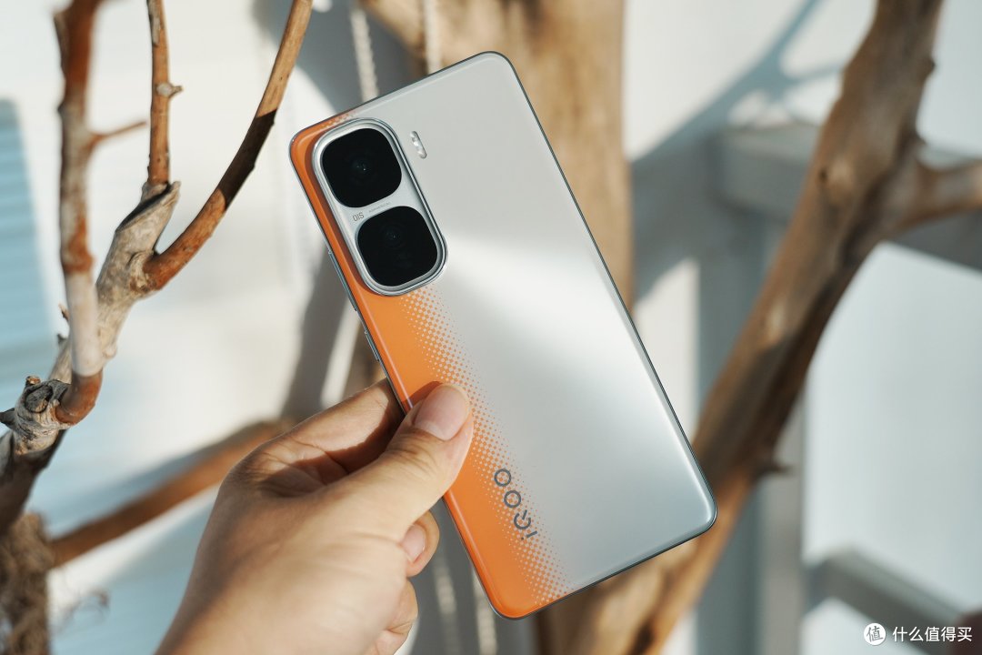 骁龙8Gen3手机哪款性价比高？2025建议买这三款：高配低价之王！