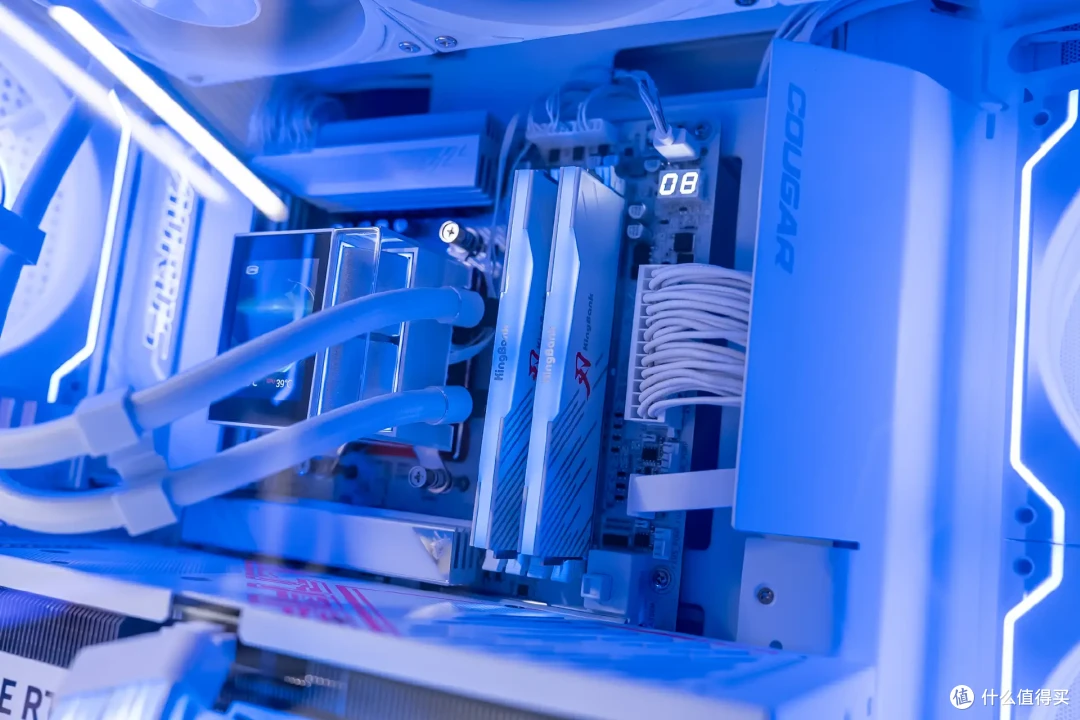 超炫白色海景房,技嘉X870E冰雕+9800X3D+骨伽星舰FV270装机