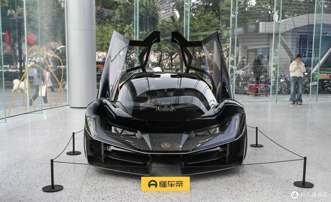 莲花跑车全新纯电超跑概念车首秀