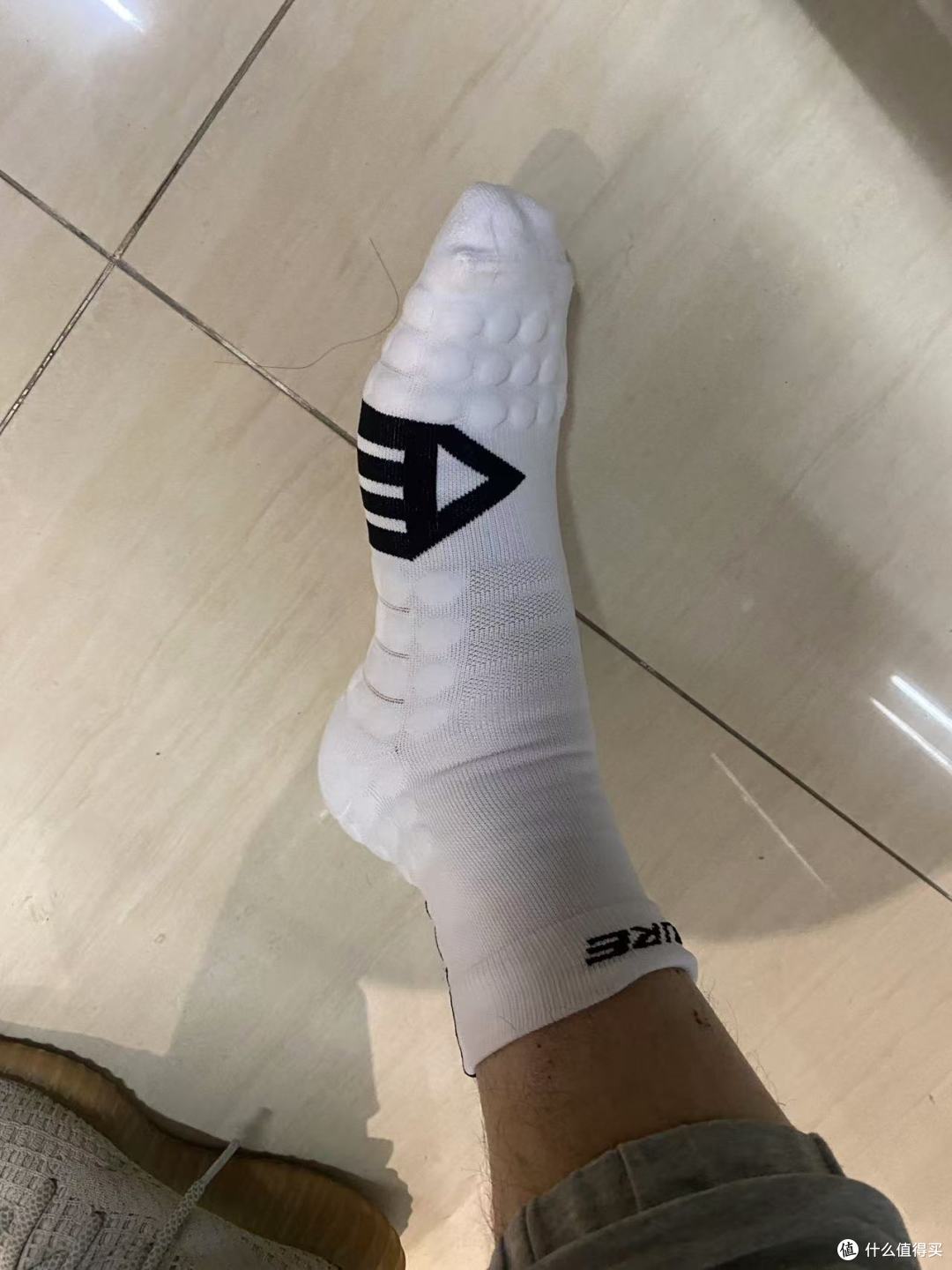 跑步袜子有讲究吗 应该穿什么样的袜子