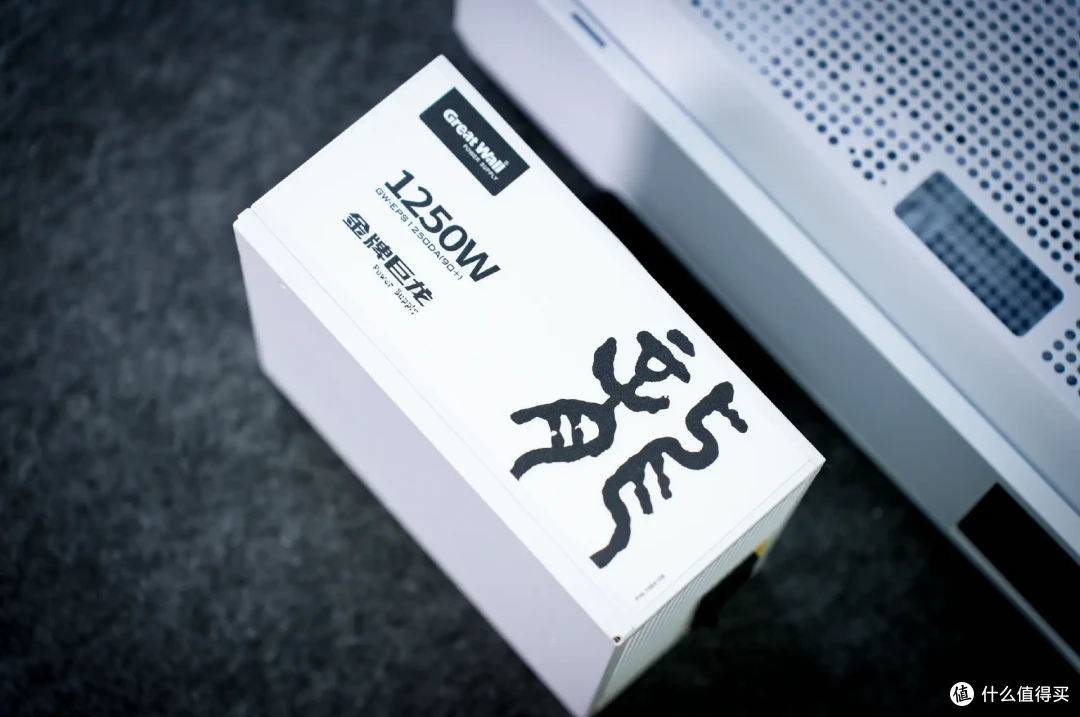 屏显加持,个性拉满!年末打造intel酷睿Ultra平台纯白全家桶2.0