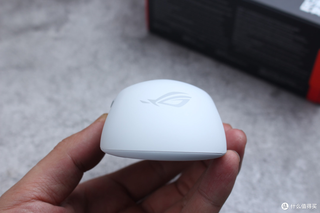 变小了也变强了,ROG龙鳞Ace mini鼠标升级明显