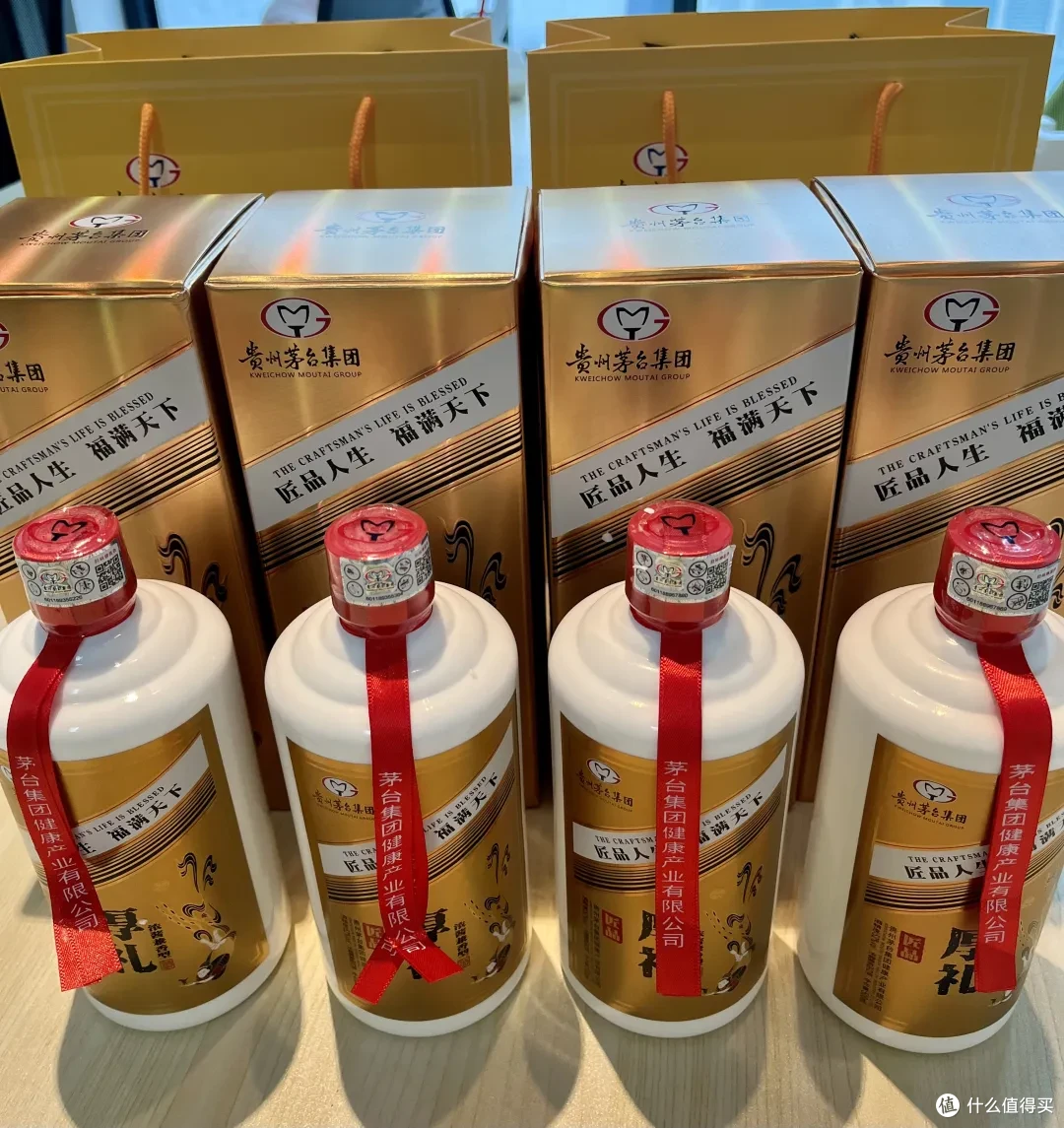 过年送白酒怎么选既便宜又能拿得出手?