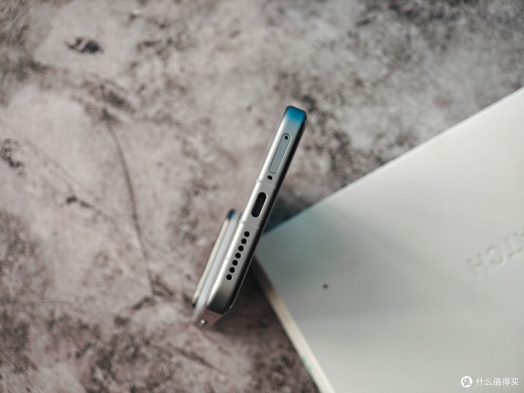 横评|华为Mate70 Pro+ 小米15 Pro全方位对比 强弱一目了然