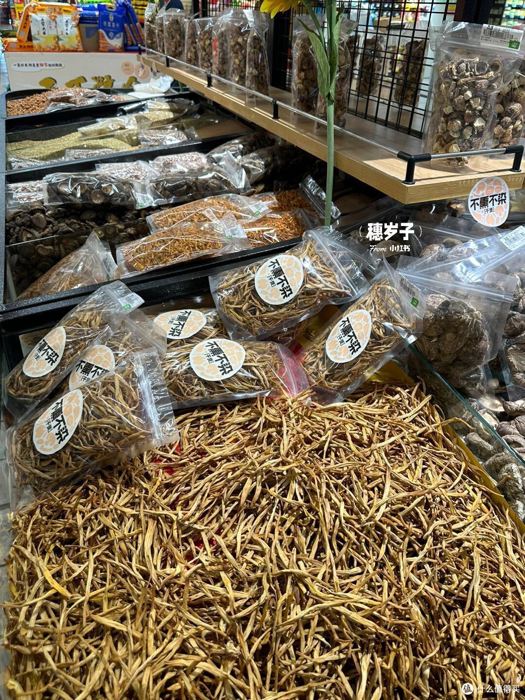 临近春节,这5种年货最好提前买,超市员工透露:年末会大涨价