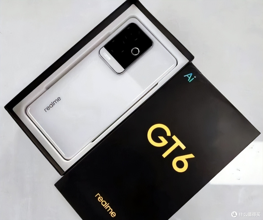 从3399元跌至2464元，16GB+512GB+骁龙8Gen3，性价比机皇跌入谷底
