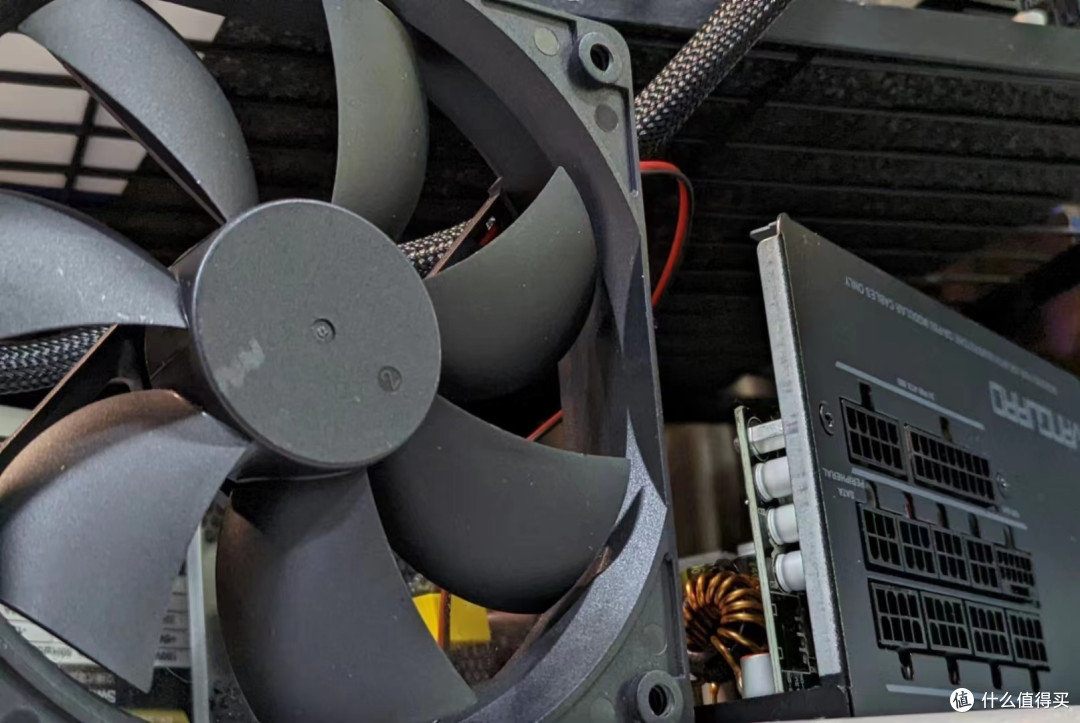 主流价位新选择!银昕Vanguard电源拆解