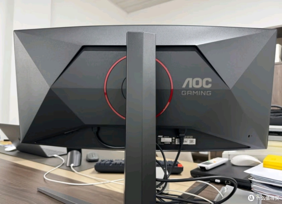 🎮AOC CQ32G4E宙斯盾系列:31.5英寸2K电竞显示器畅游游戏世界