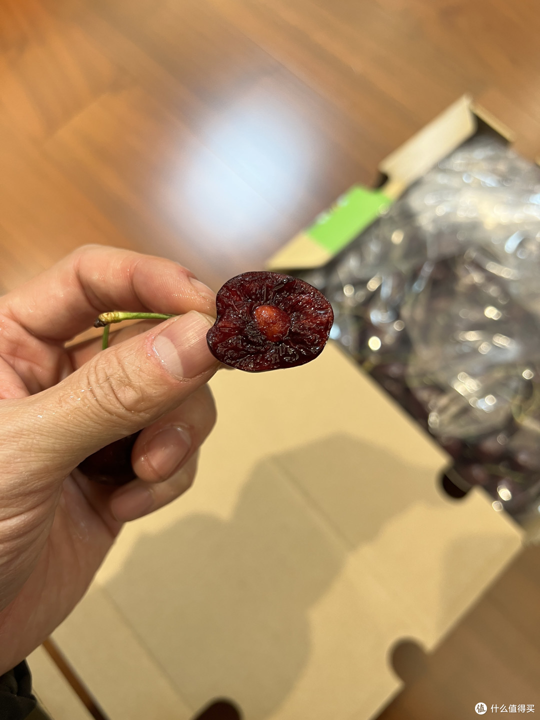 在盒马,终于挑到了我的梦中情车厘子,大黑硬甜!