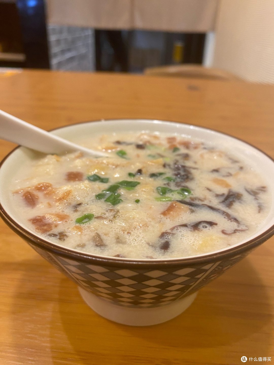 上海人早餐吃什么?看完才知道,生煎包,小笼馒头,根本排不上号