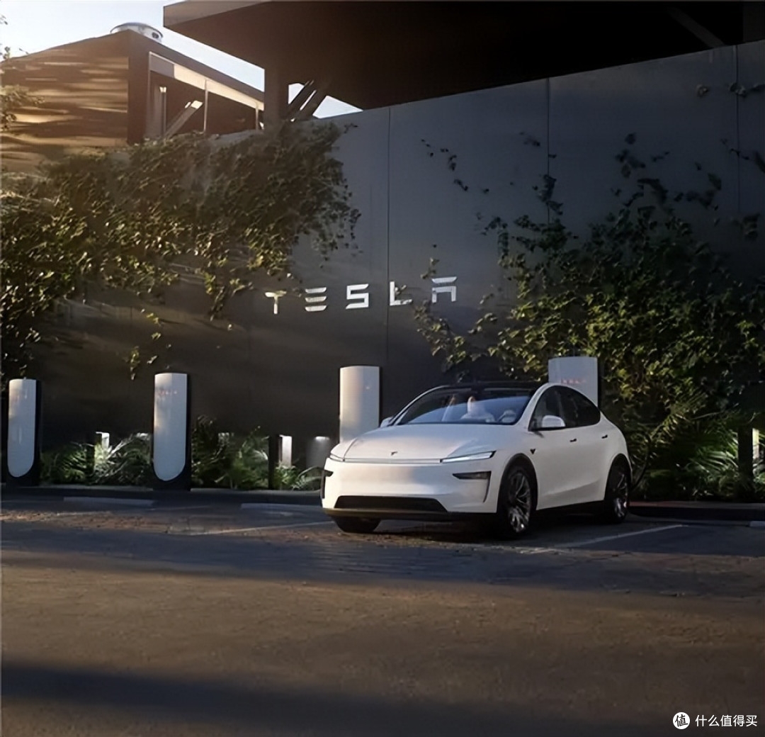 特斯拉新款Model Y:瑕不掩瑜,它依旧是王者