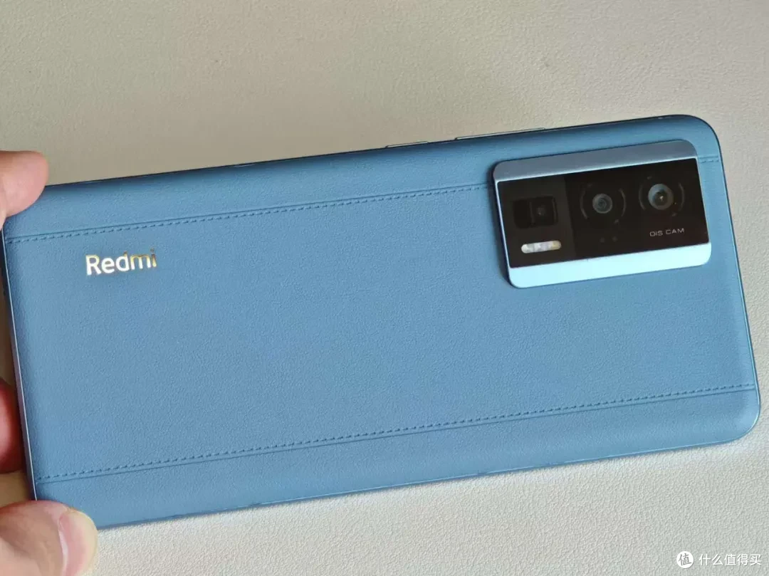 799元的骁龙8+“水桶机”,16G+512G大容量,支持无线充电