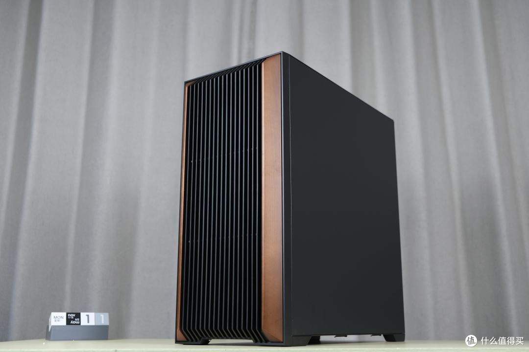 安装省心,使用方便:先马 风洞PRO 木系双360水冷机箱上手体验