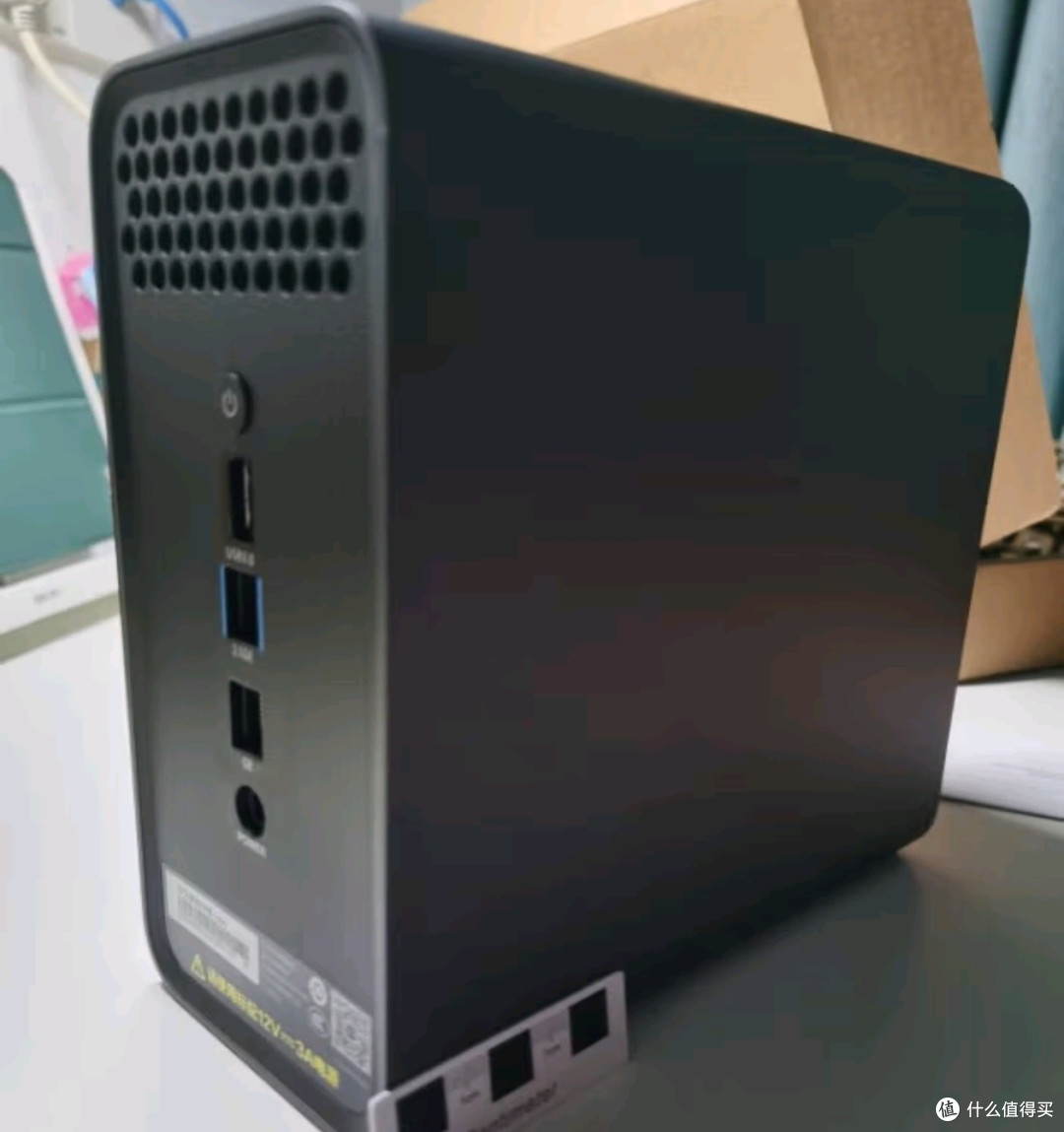 华为家庭存储无盘版 Mate 70手机一碰扩容 双盘位nas网络存储器