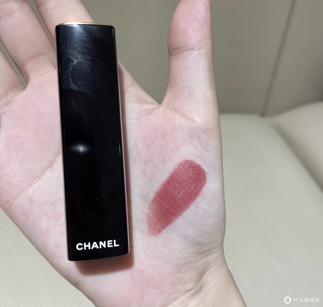 哇塞!这款CHANEL口红,让你的新年与众不同!