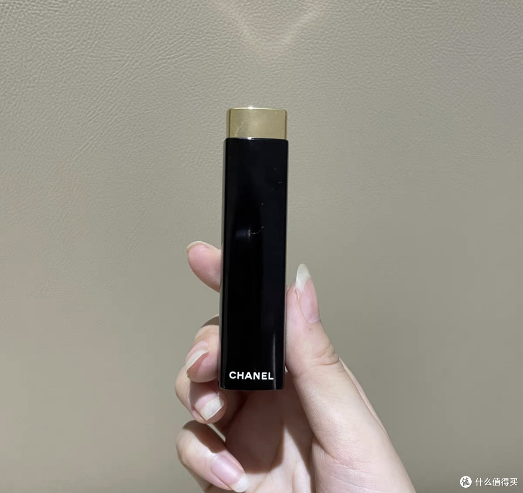 哇塞!这款CHANEL口红,让你的新年与众不同!