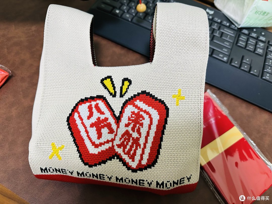 兑换的值得买春节麻将礼包到货啦！除了麻将小一点，其他太棒了！