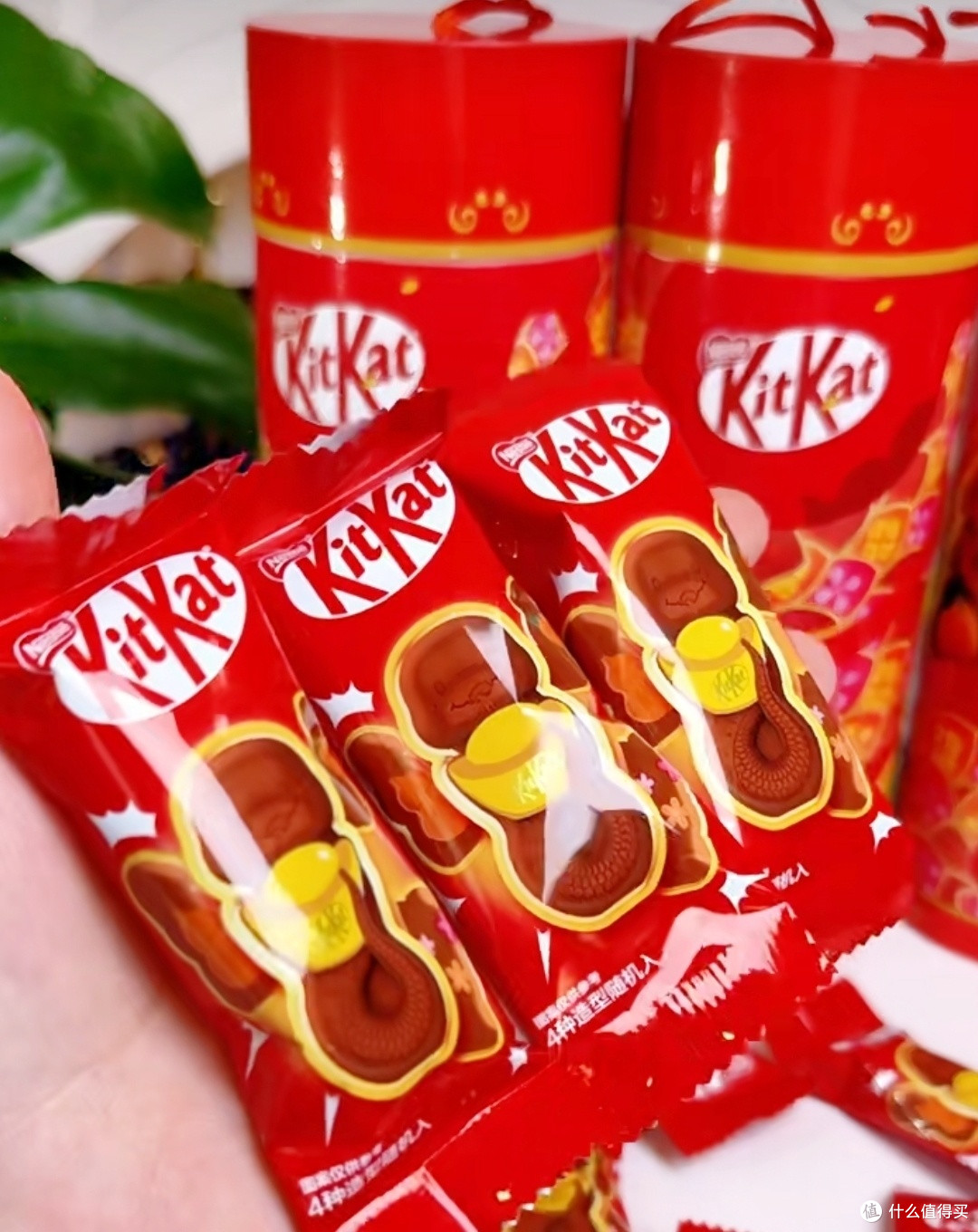 🎉 年货礼盒:雀巢 蛇造型巧克力鞭炮盒装