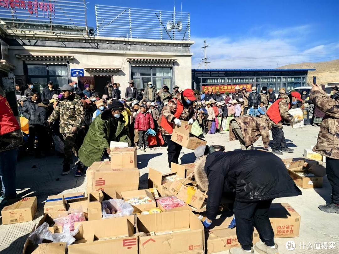 良品铺子与中国乡村发展基金会携手，调拨物资送达西藏地震灾区