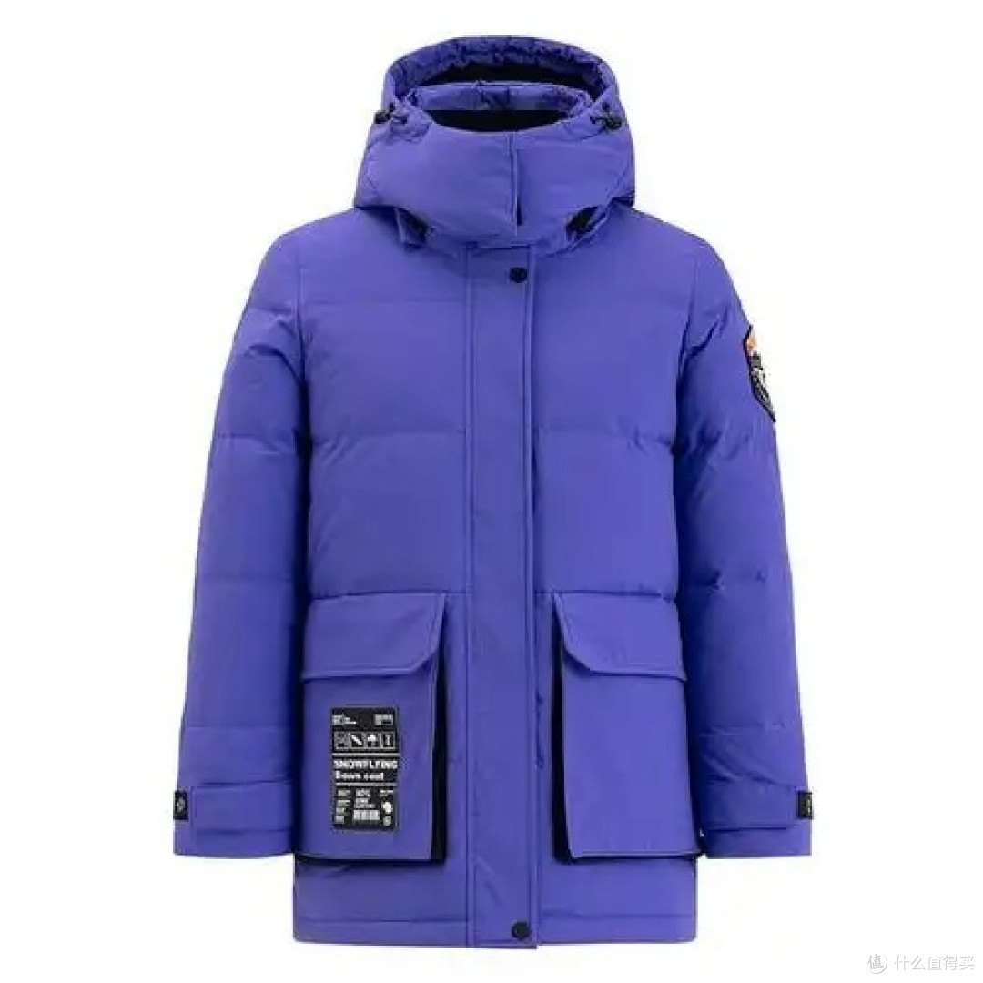 寒冬有它,温暖相伴:雪中飞羽绒服的保暖秘籍