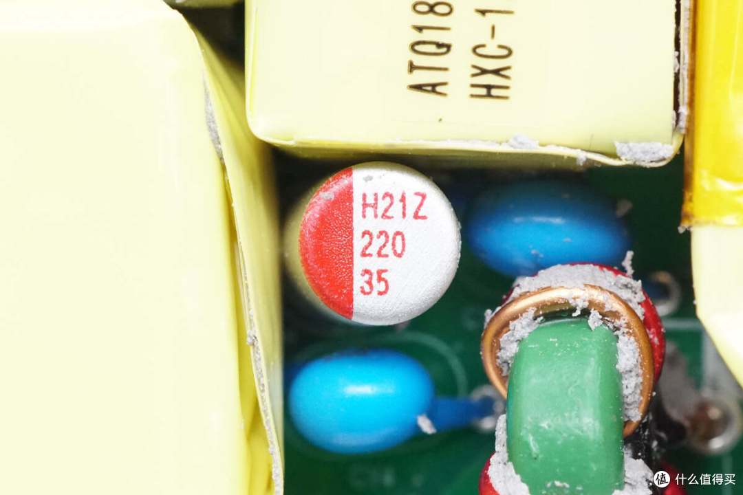 拆解报告:安克14合1屏显桌面充电扩展坞A83B6