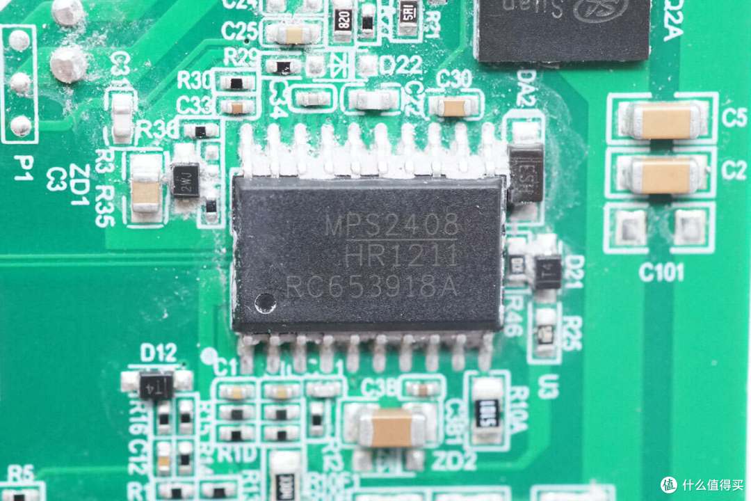 拆解报告:安克14合1屏显桌面充电扩展坞A83B6