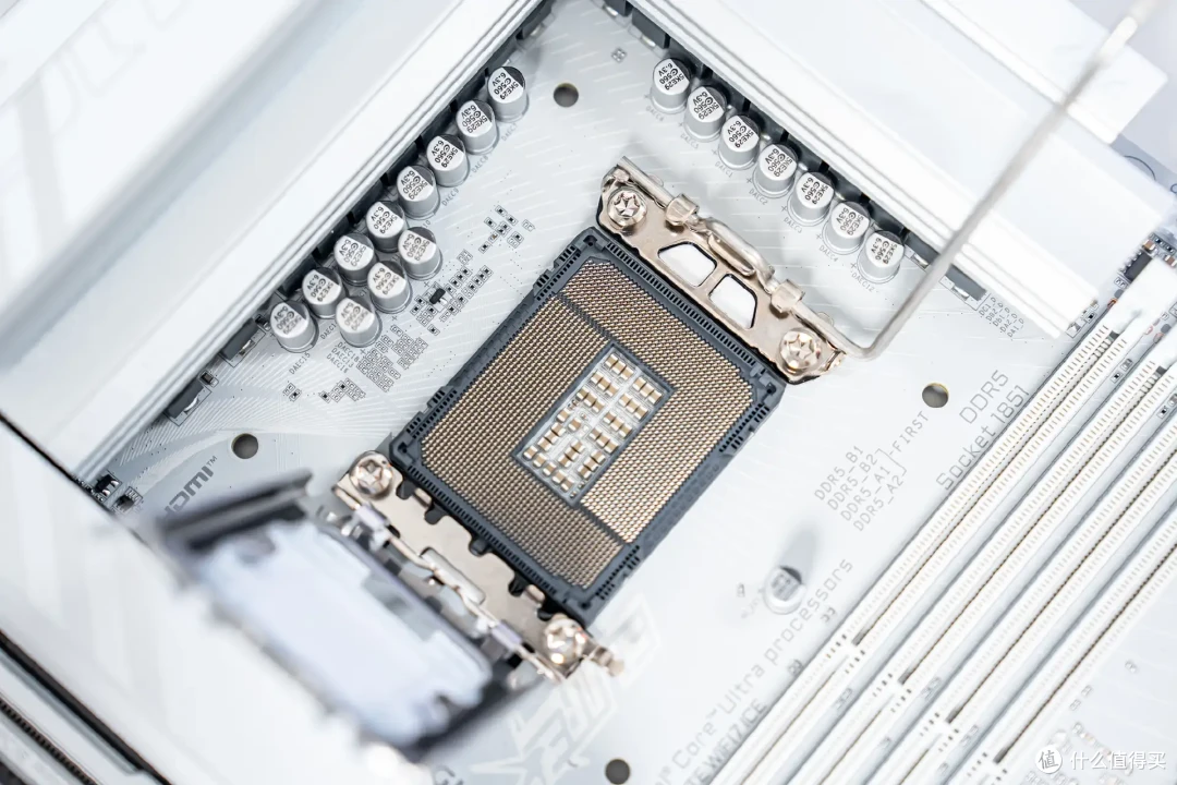 Ultra 200S性能提升看得见,技嘉Z890冰雕主板IPO设置性能实测