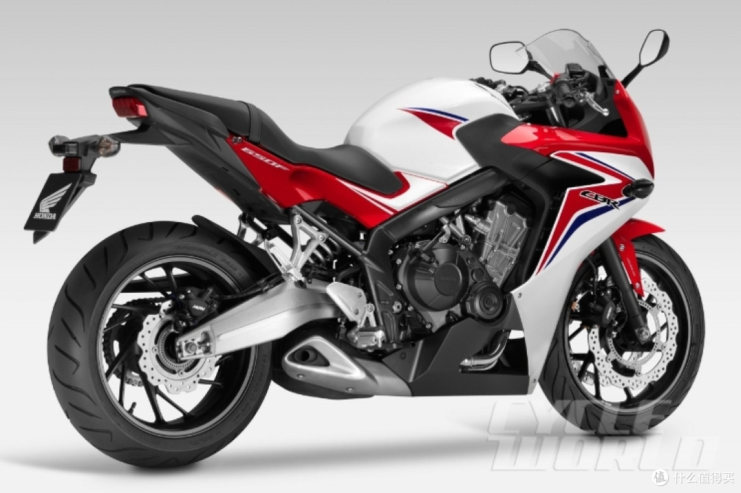 本田2014款CBR650F中量级运动摩托车