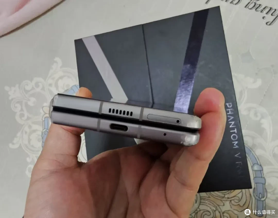 出口海外的折叠屏手机,天玑9000+512G大容量,二手2650元