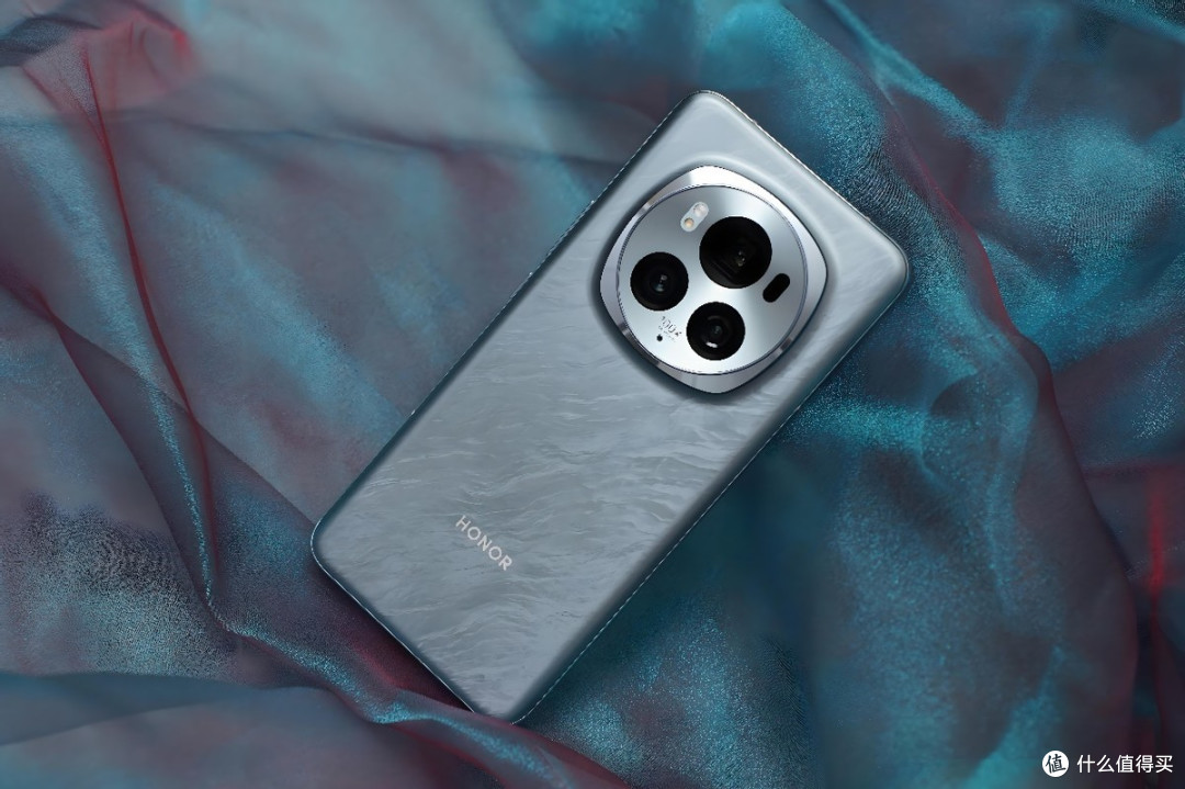 荣耀降价王：跌价2050元，四主摄+四芯片+100倍变焦+5600mAh