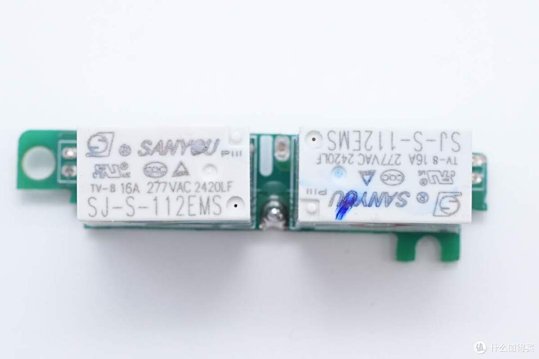 拆解报告:ANKER安克240W 8合1桌面快充插座A91B2