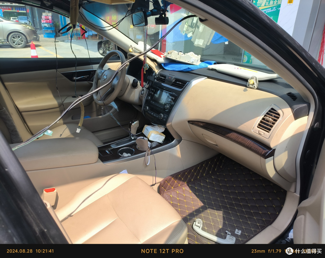 95087KM里程下的天籁顶棚修复!