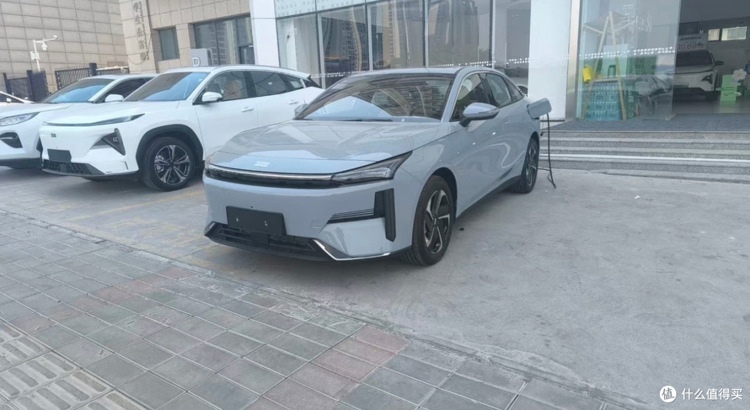 8.98万起的吉利银河L6 EM-i ,续航2000+,会不会成为爆款?