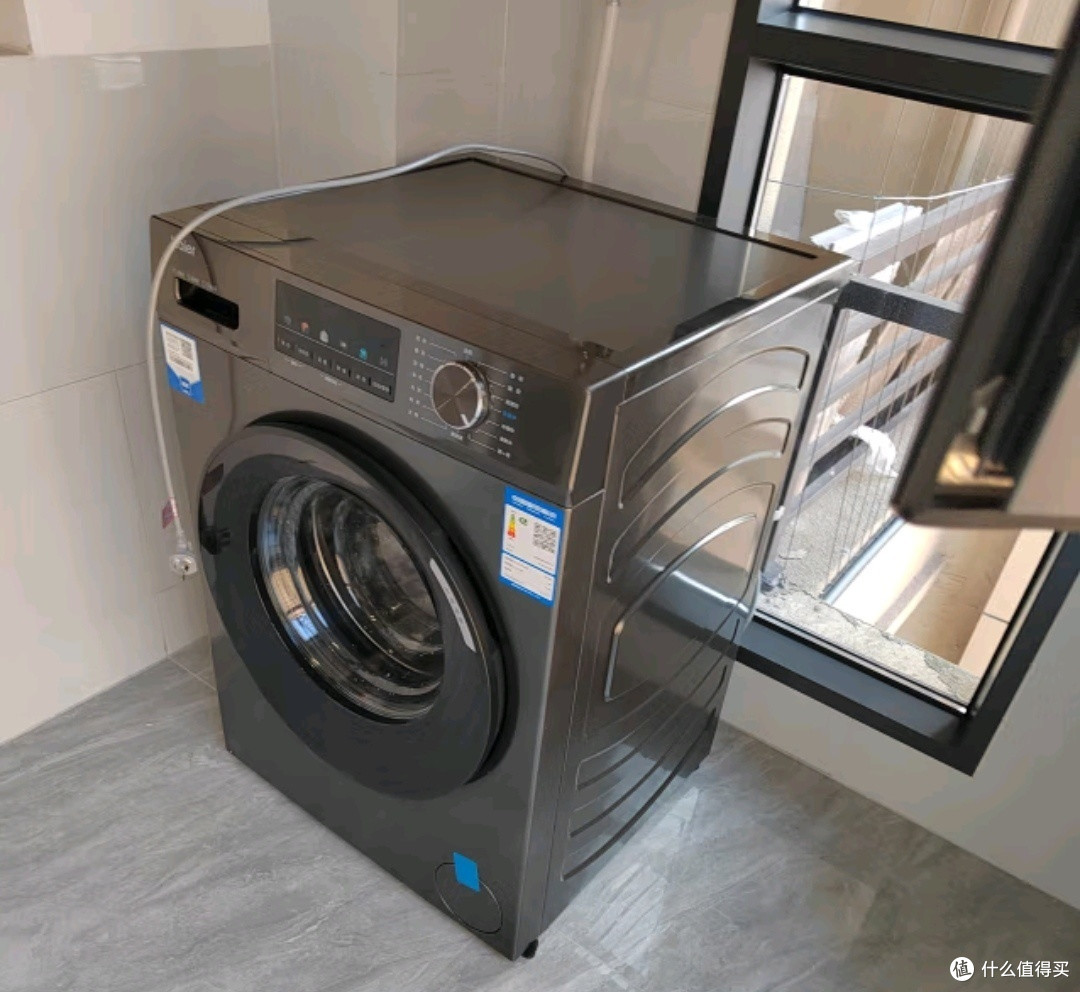 海尔EG100MATE29S滚筒洗衣机:高效节能,家居新选择