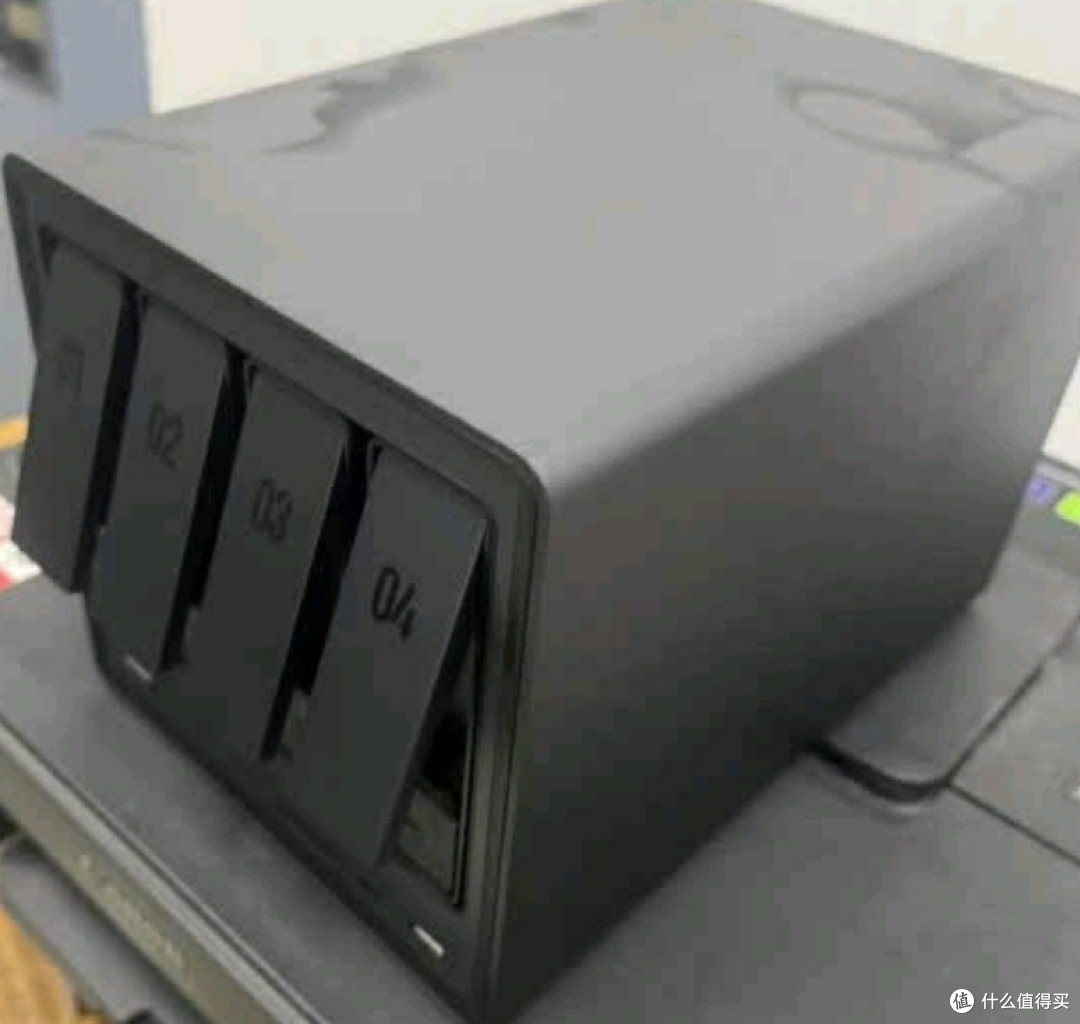 绿联私有云DXP4800 8G版:数据存储与管理的理想之选