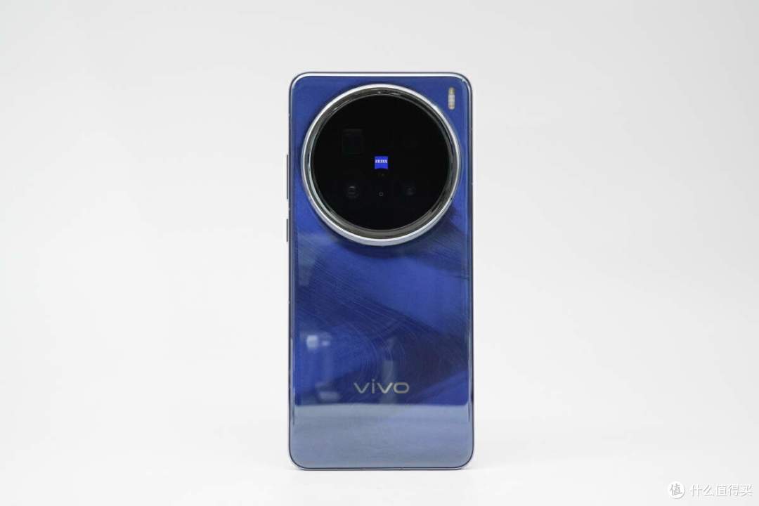 90W闪充,充满6000mAh电池仅53分,vivo X200 Pro 充电全程测试